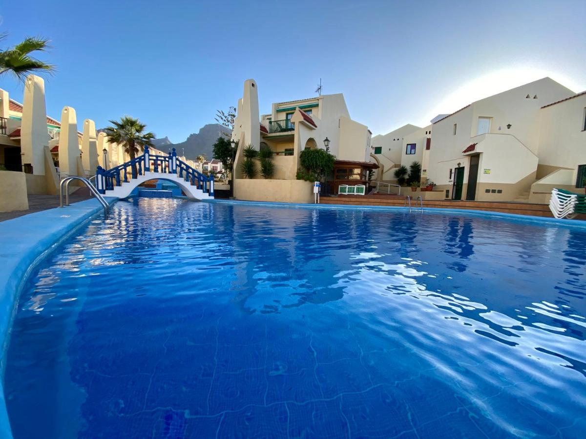 Loft Playa Torviscas,Garaje Gratis , Recien Reformado Appartement Costa Adeje  Buitenkant foto