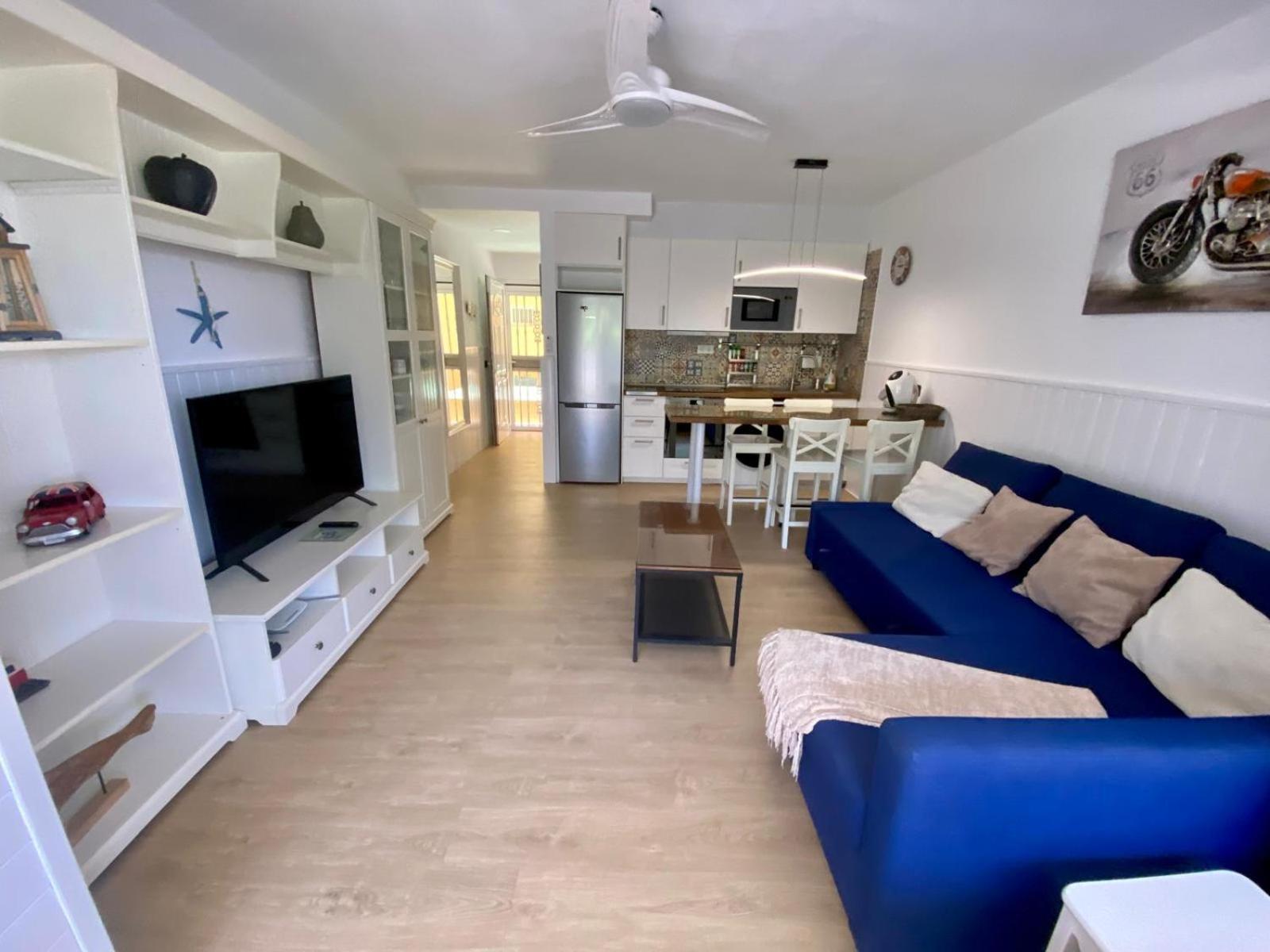 Loft Playa Torviscas,Garaje Gratis , Recien Reformado Appartement Costa Adeje  Buitenkant foto