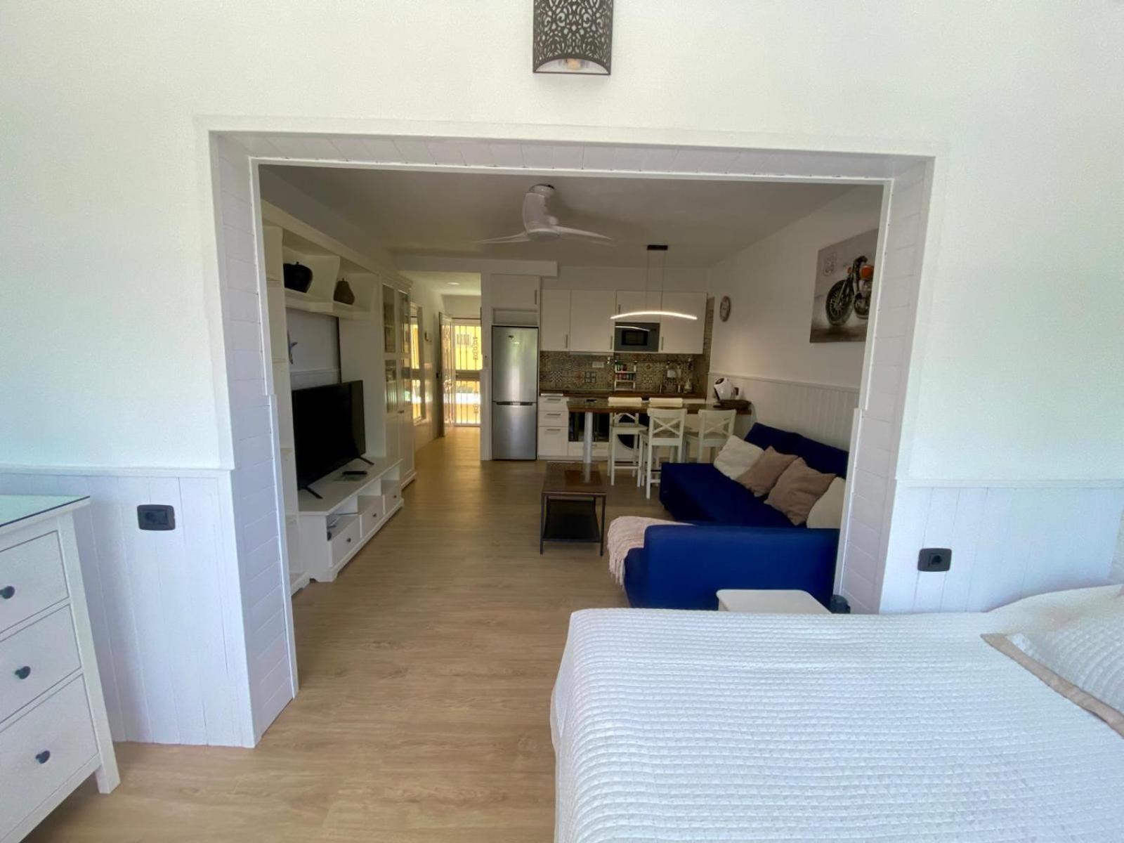 Loft Playa Torviscas,Garaje Gratis , Recien Reformado Appartement Costa Adeje  Buitenkant foto